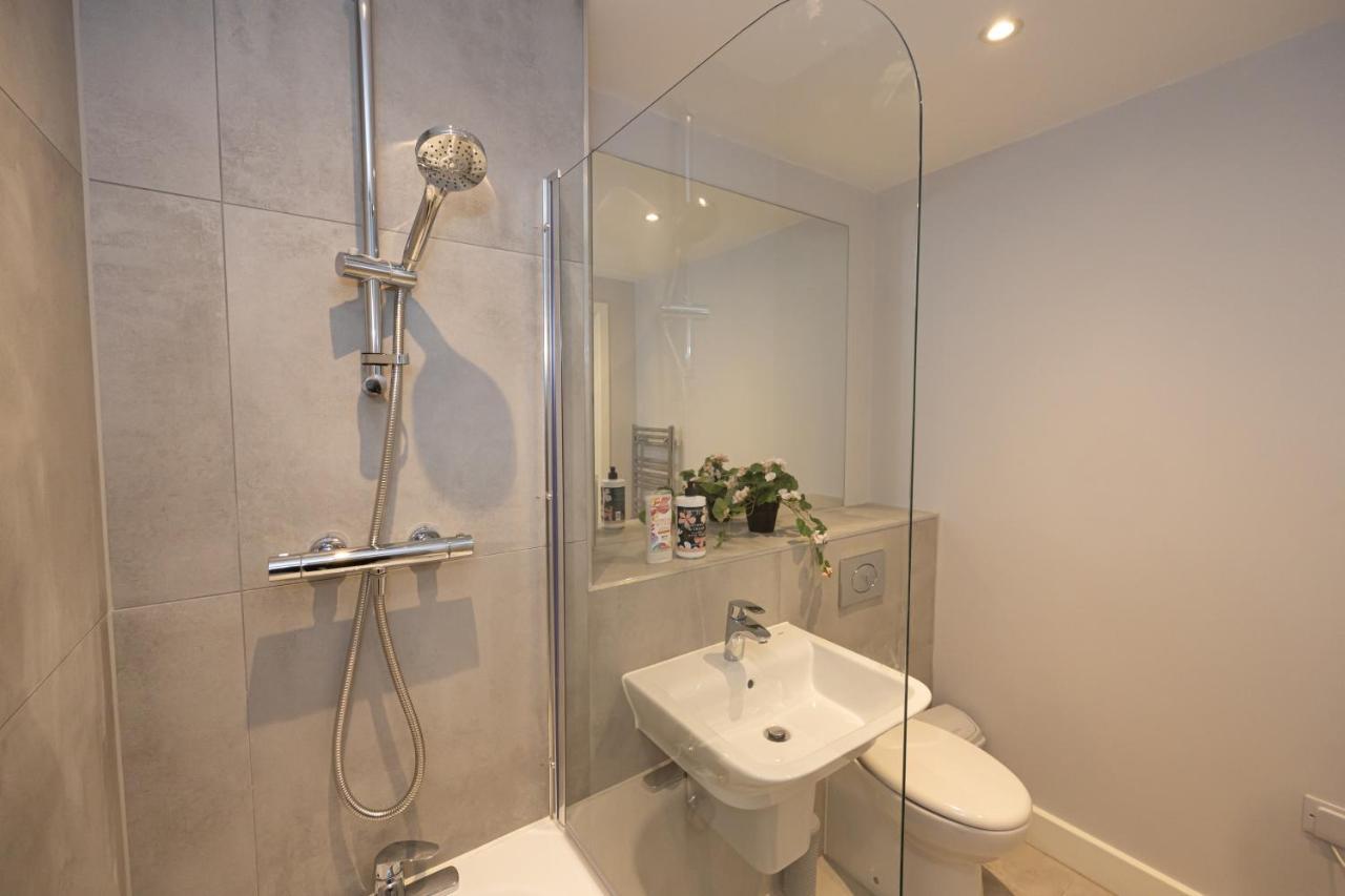 Contemporary 3 Bedrooms Apartment Manchester City מראה חיצוני תמונה